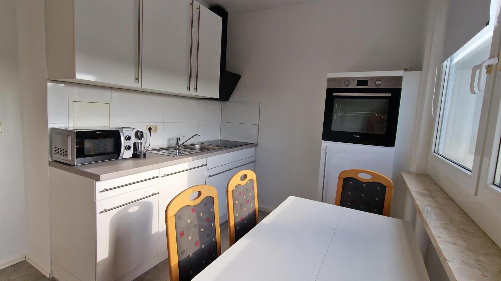 2 Bedroom Cityview Apartment Ps5-Qled Tv-Parking Chemnitz Bagian luar foto